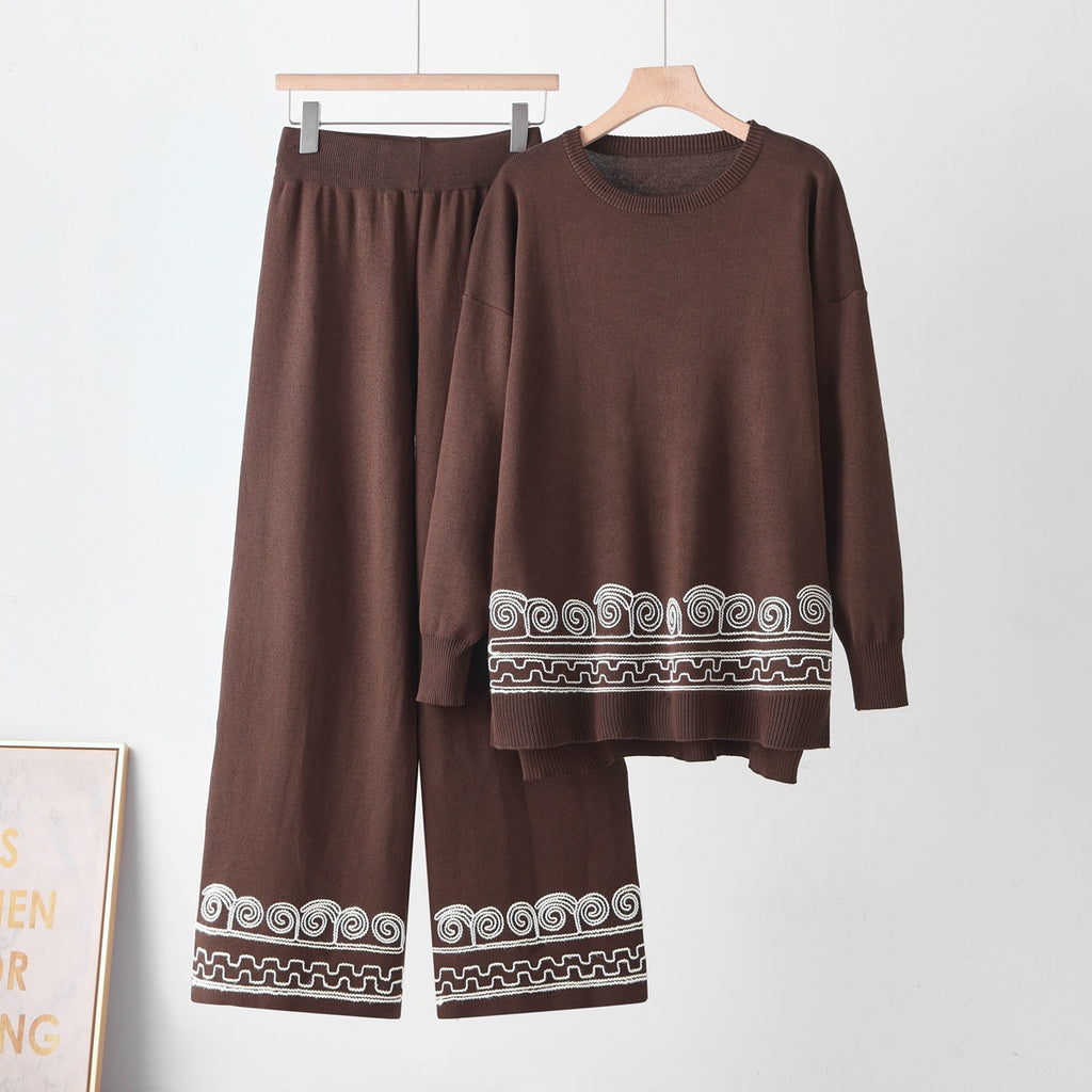 Two piece set of patterned round neck top and wide leg pants