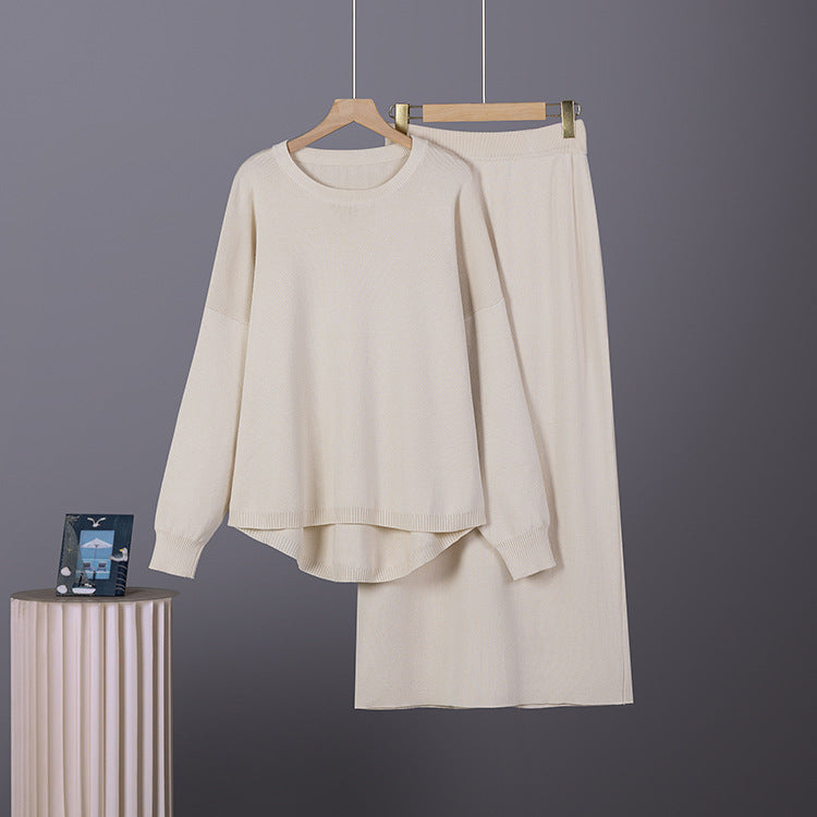 Round neck loose pullover sweater for women