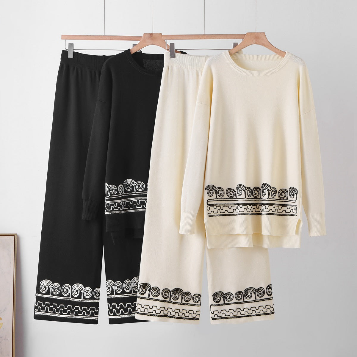 Two piece set of patterned round neck top and wide leg pants