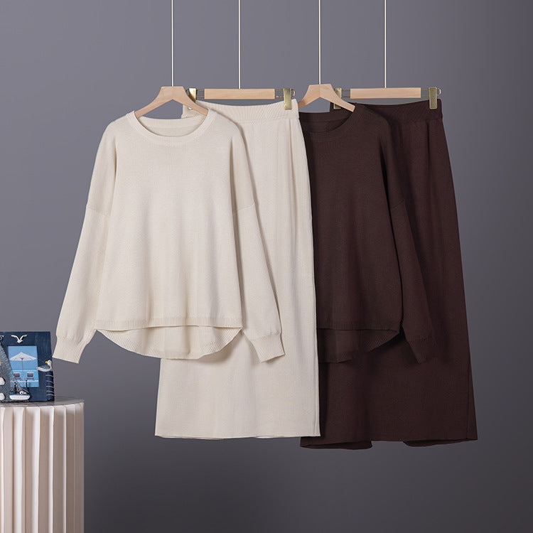 Round neck loose pullover sweater for women